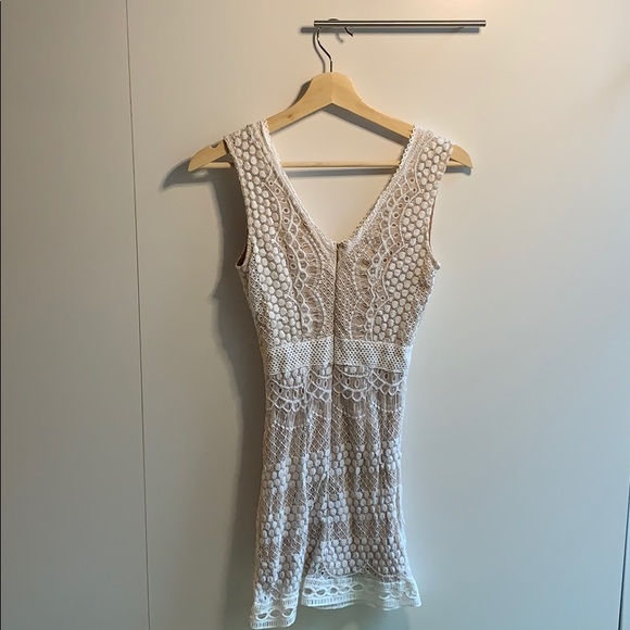 Cals White Bodycon Lace Mini Dress - Picture 2 of 8